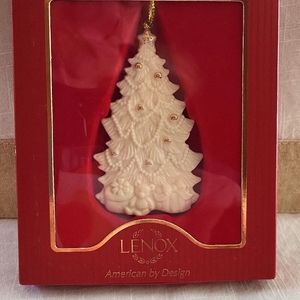 Lenox Tree With Presents